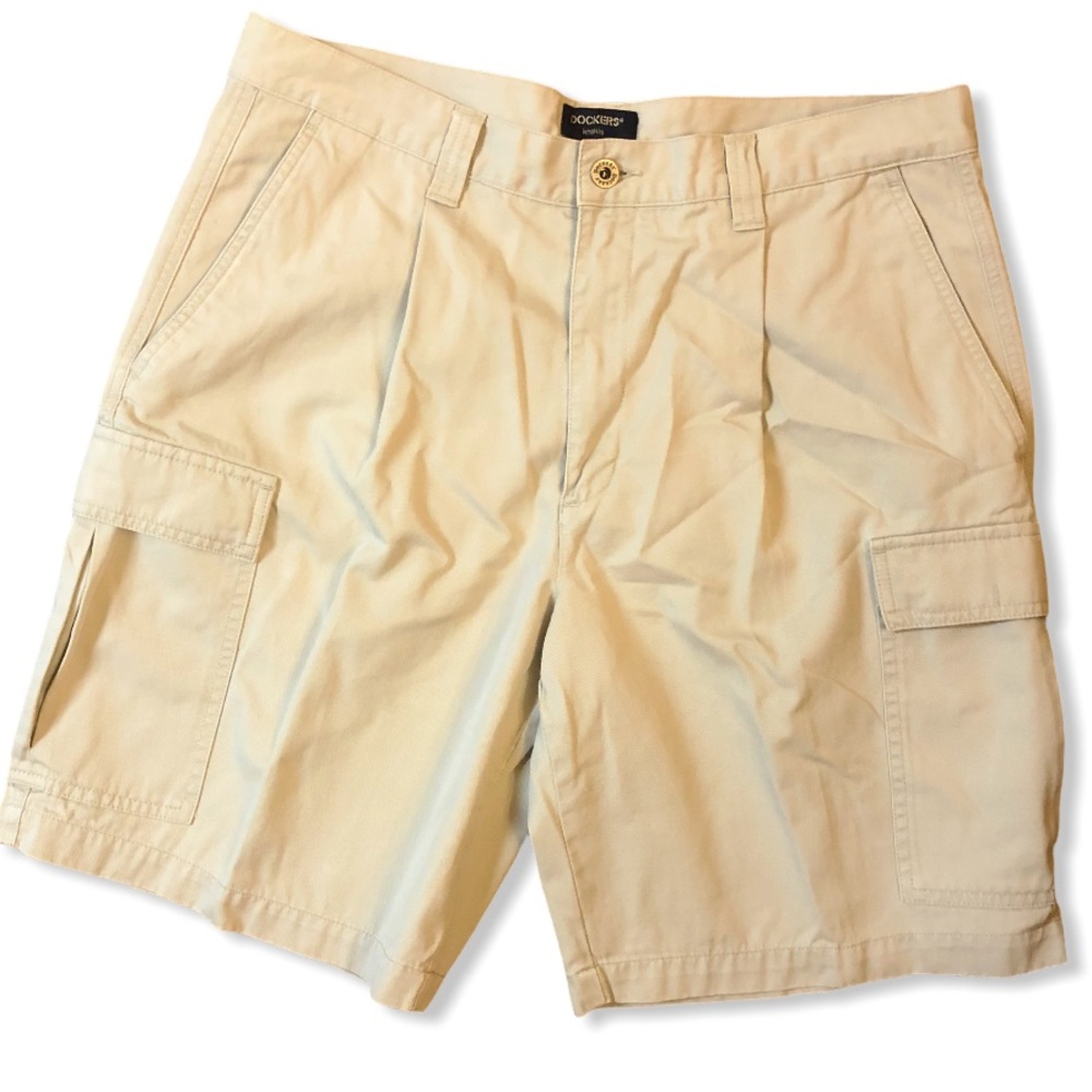 Diner Men’s Pleated Front Tan Shorts 36